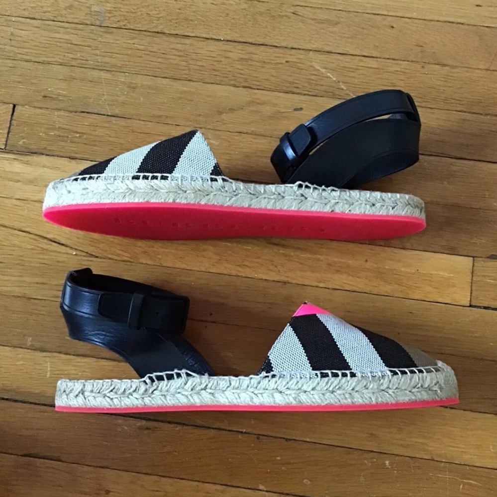 NIB Burberry Ladies Size 9 Abbin Pink Checkered Espadrille Sandals w/ Pop Racker - Picture 3 of 10